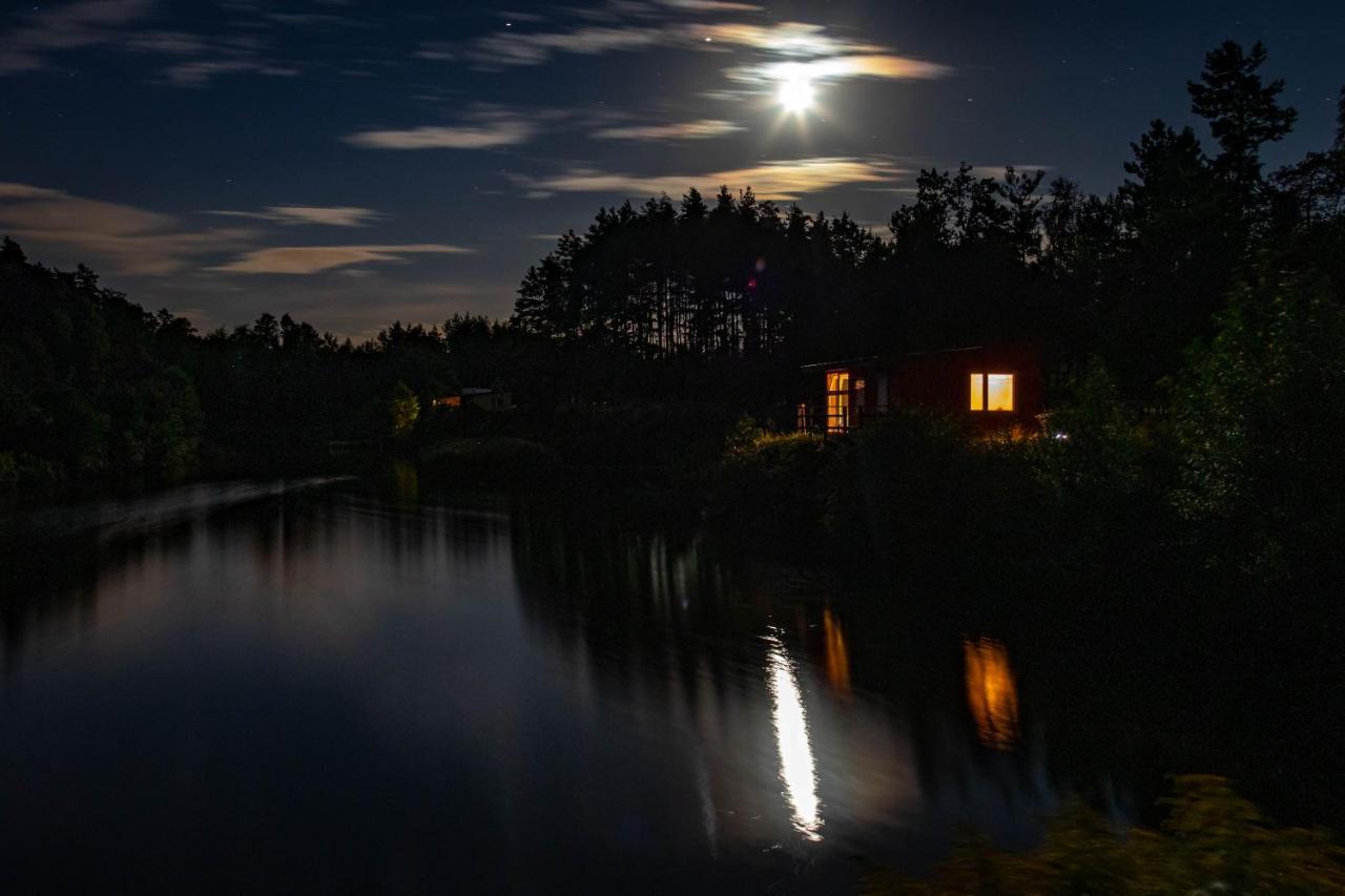 Отель Osrodek Wypoczynkowy "Zrodla Dobrej" Олесно Экстерьер фото